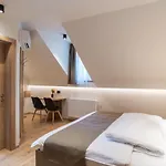 Repansek 3*